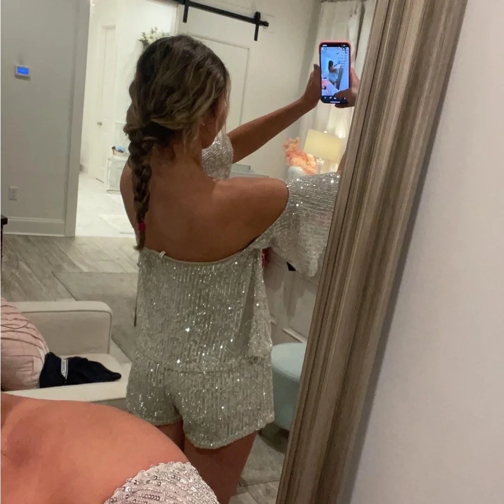 hoco romper - Picture 4 of 4